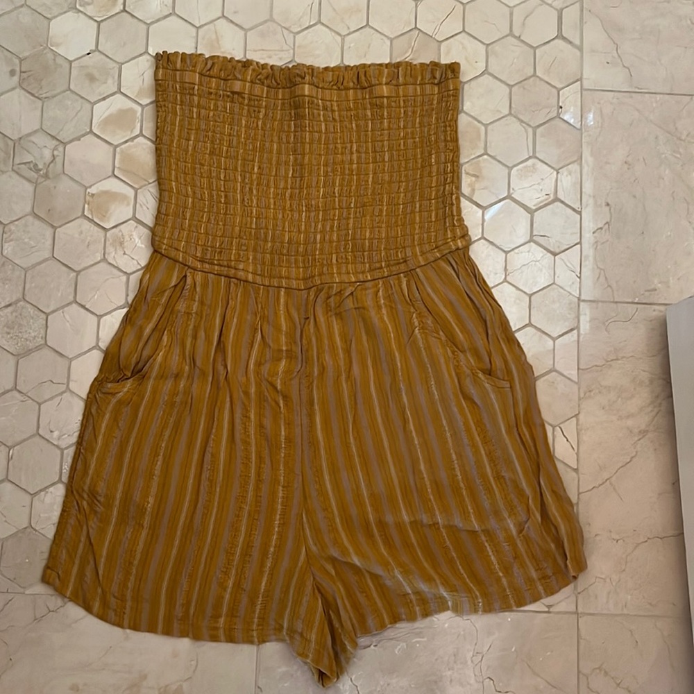 Comfy Yellow summer romper